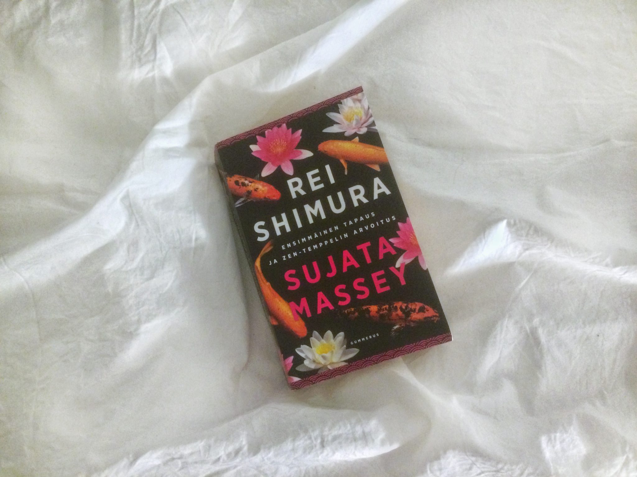 Luetut kirjat - Rei Shimuran ensimmäinen tapaus ja Zen-temppelin arvoitus